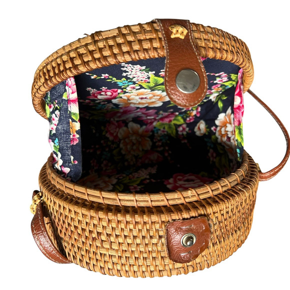 Round Rattan Straw Bag Wicker Purse Crossbody Faux Leather Strap Boho - Picture 11 of 12